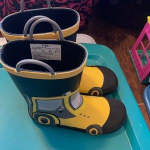 Western chief boy rain boots